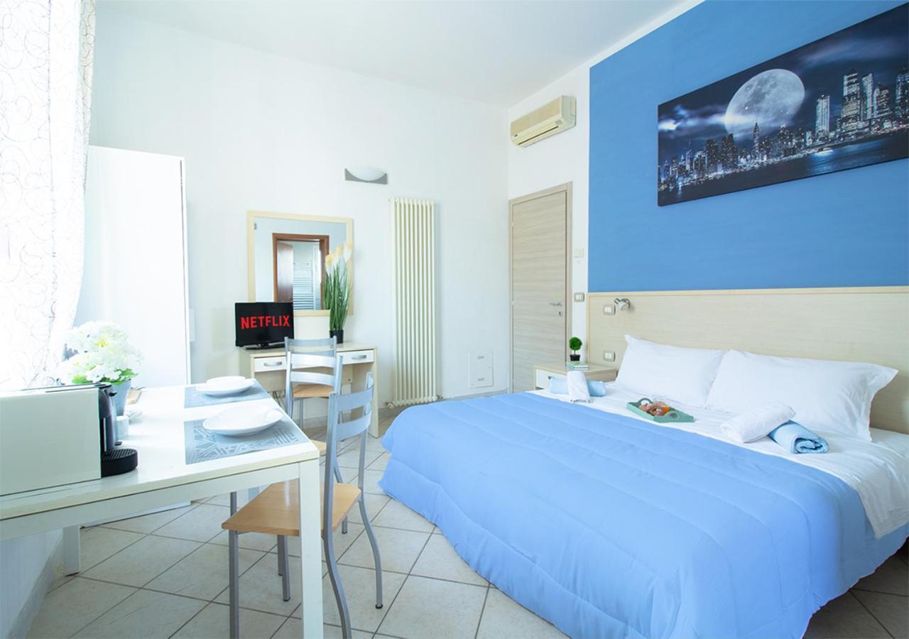Athena Rooms - Parcheggio Privato Bologna Luaran gambar