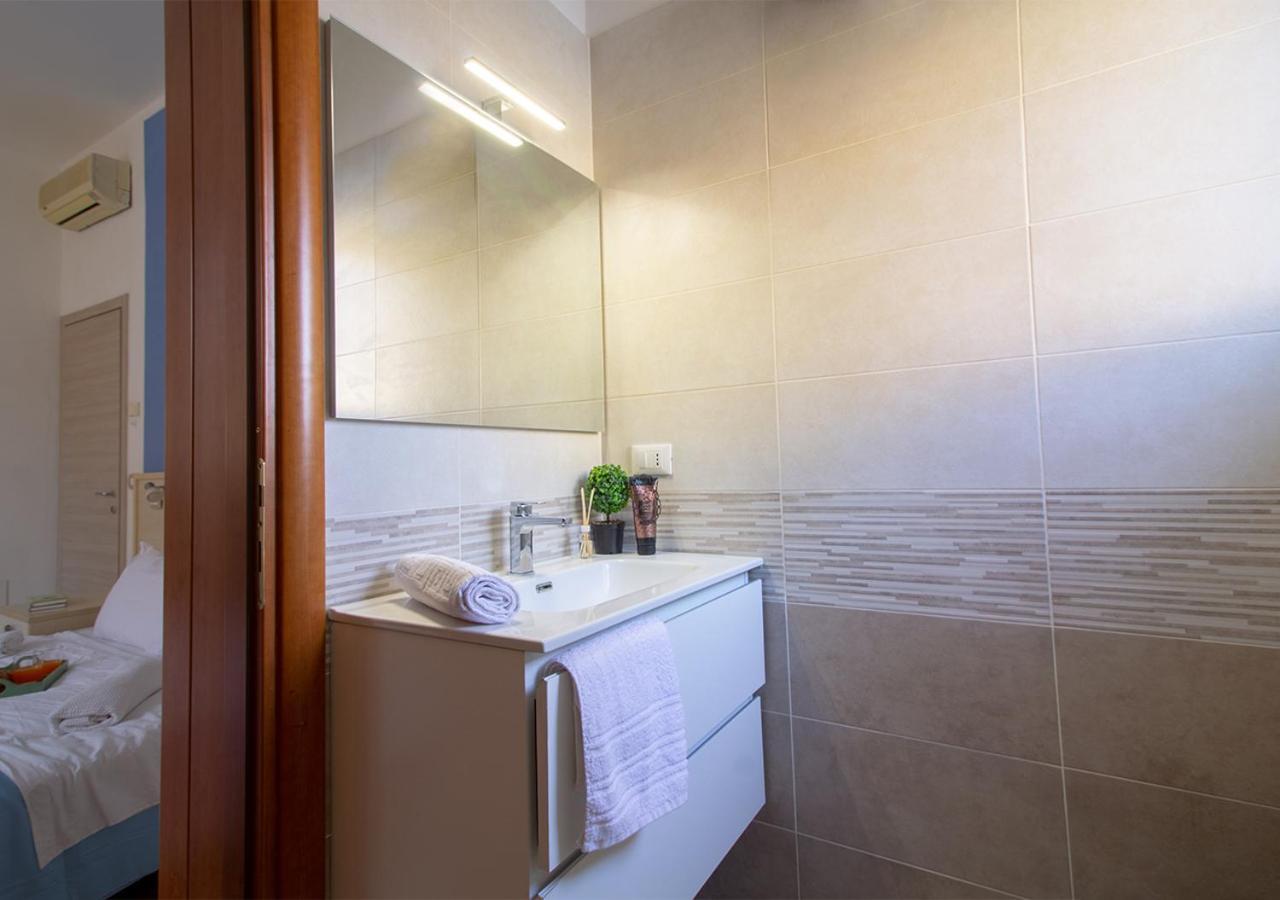 Athena Rooms - Parcheggio Privato Bologna Luaran gambar