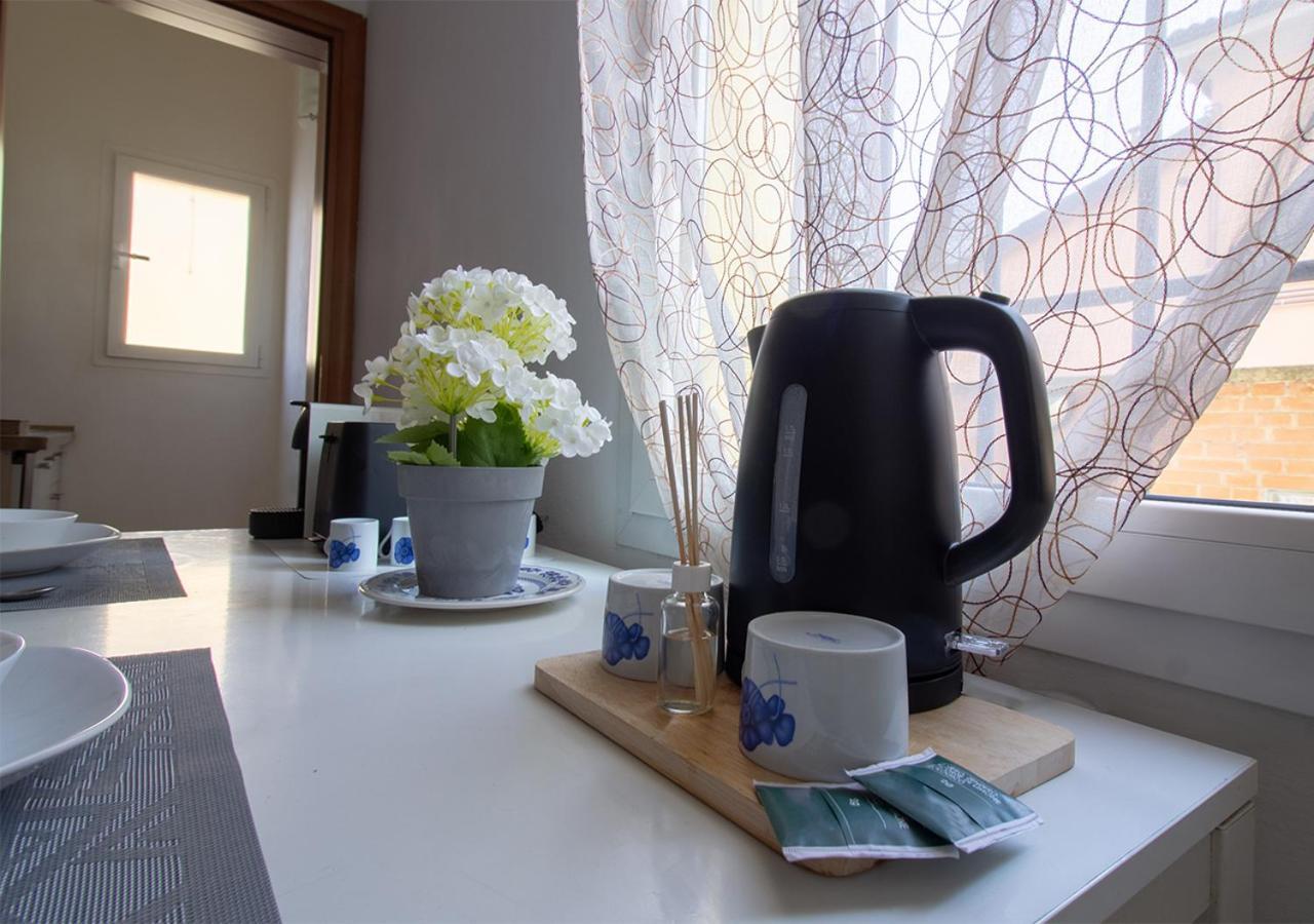 Athena Rooms - Parcheggio Privato Bologna Luaran gambar