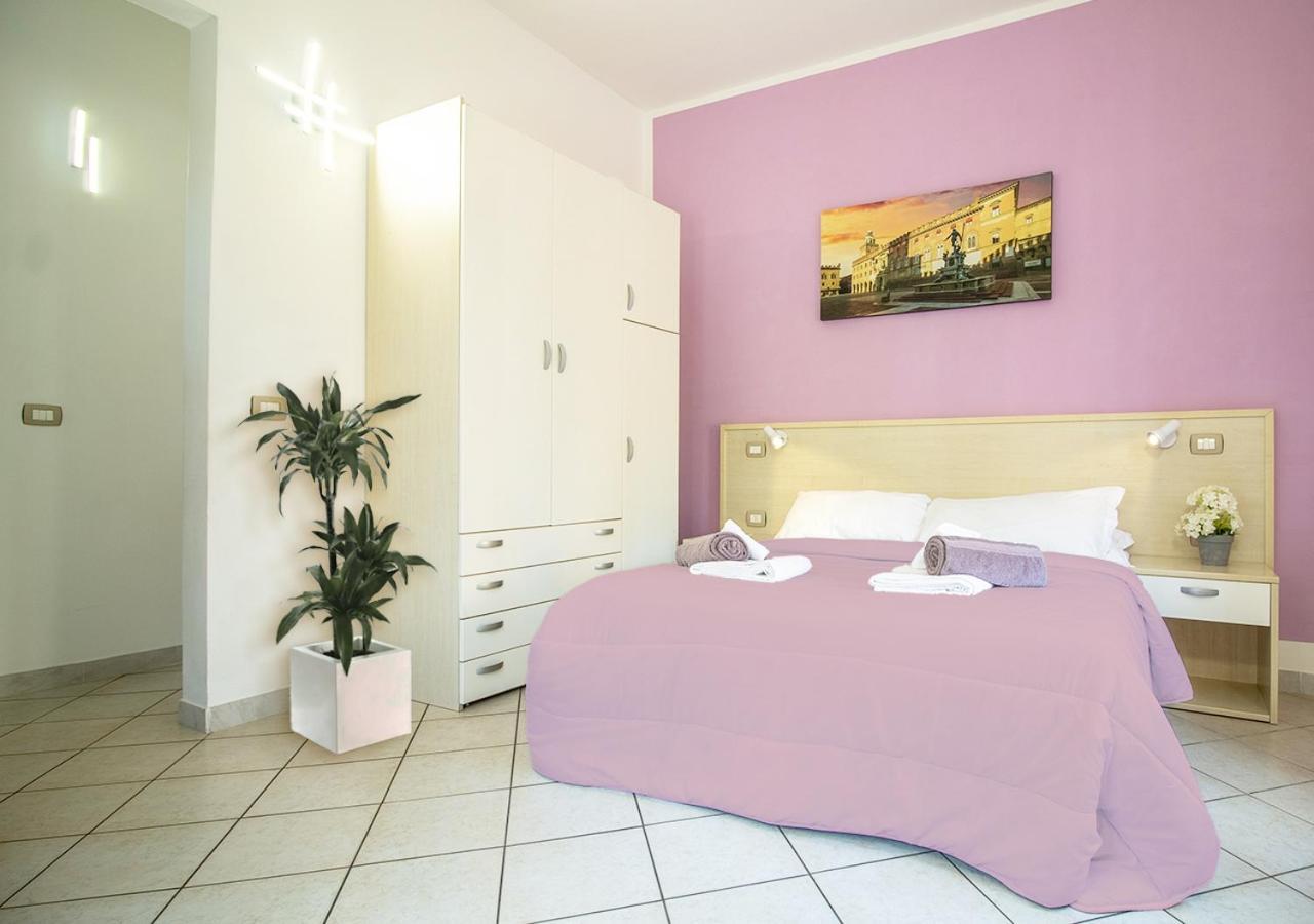 Athena Rooms - Parcheggio Privato Bologna Luaran gambar