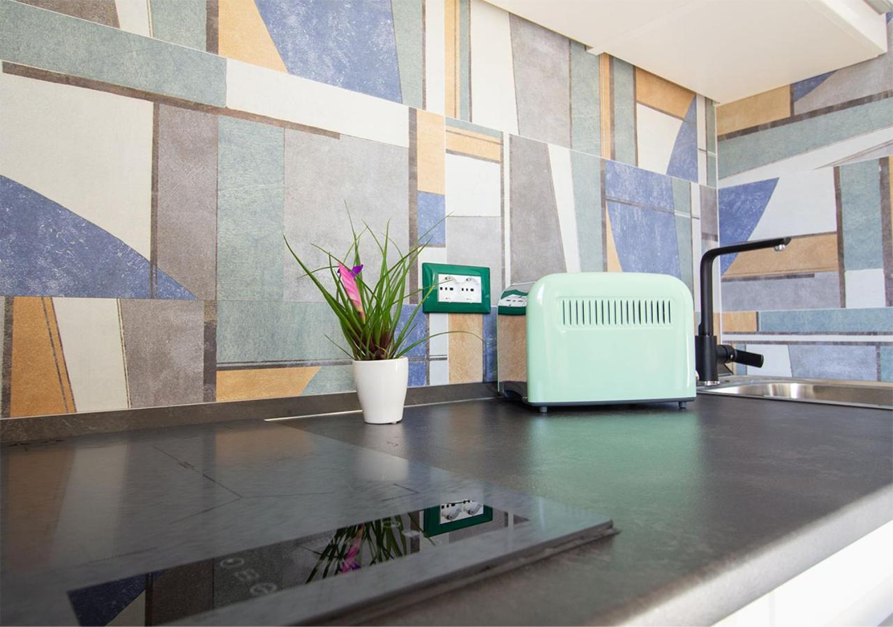Athena Rooms - Parcheggio Privato Bologna Luaran gambar